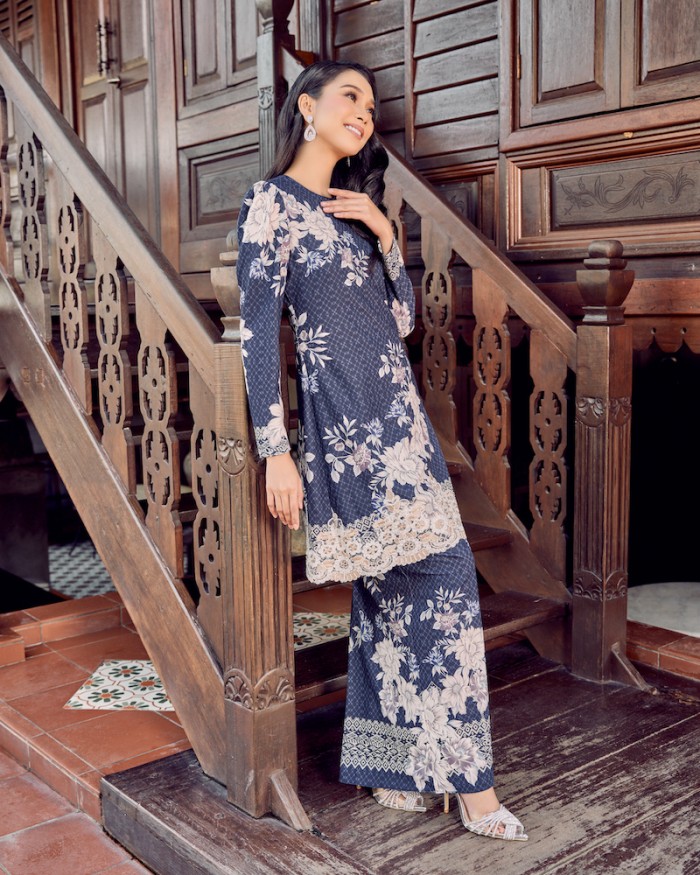 CELINA LACE KURUNG - NAVY