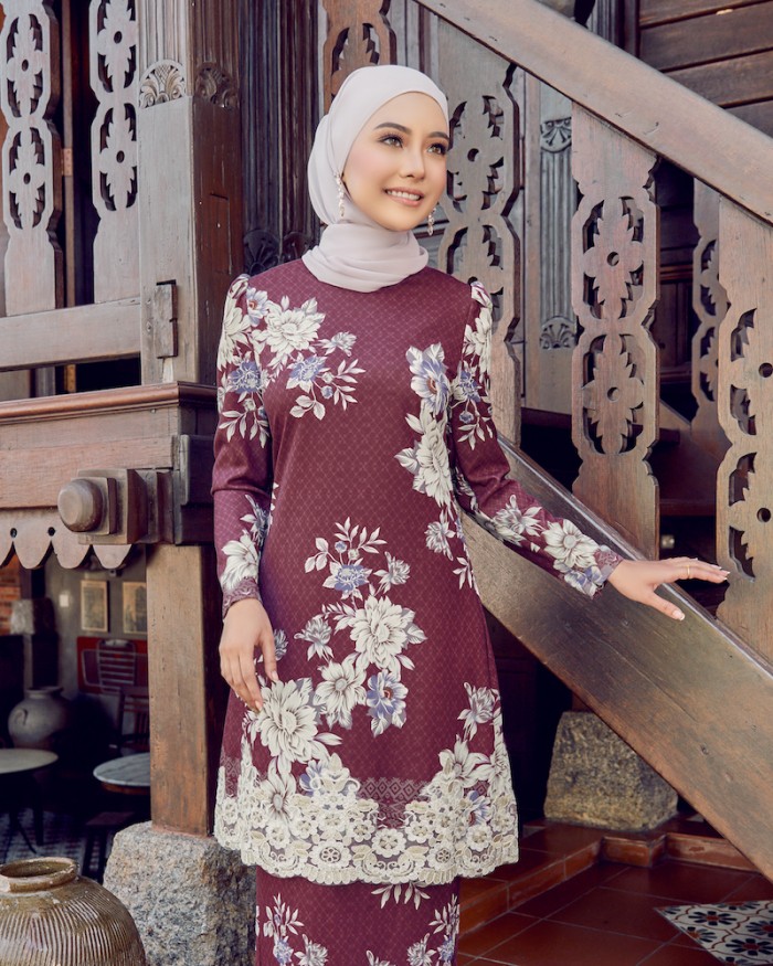 CELINA LACE KURUNG - MAROON