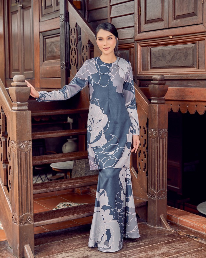 DINANG CRYSTAL KURUNG - NAVY