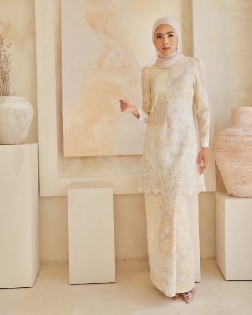 ALYSIA LACE KURUNG - NUDE