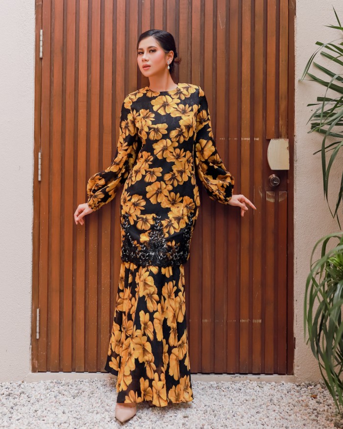 VIERRA KURUNG - GOLDEN BLACK