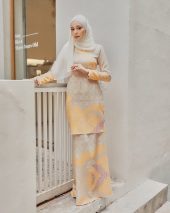 DIANDRA KURUNG - NUDE