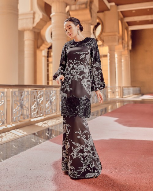 QESMENA LACE KURUNG - BLACK