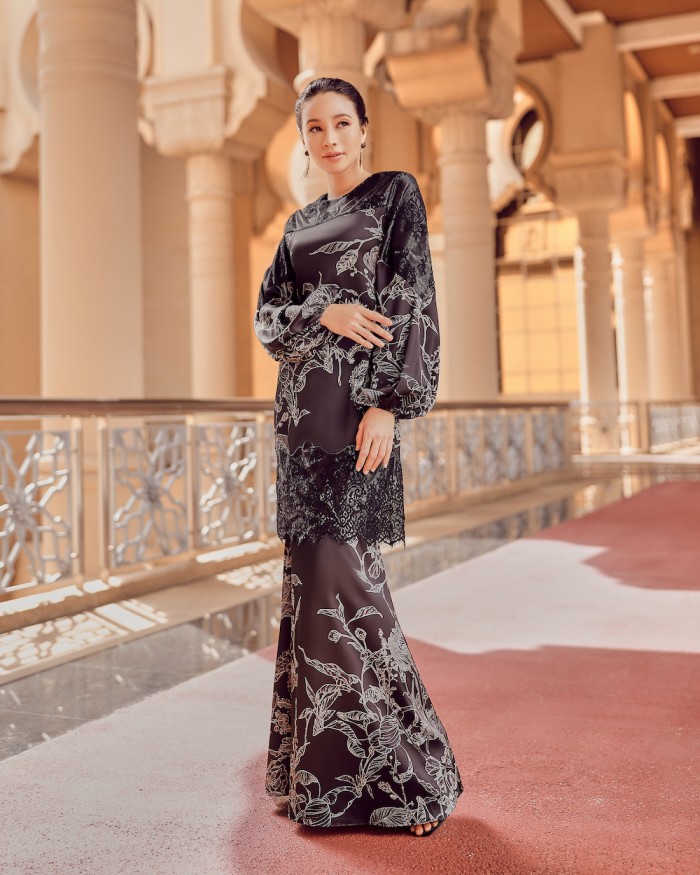 QESMENA LACE KURUNG - BLACK