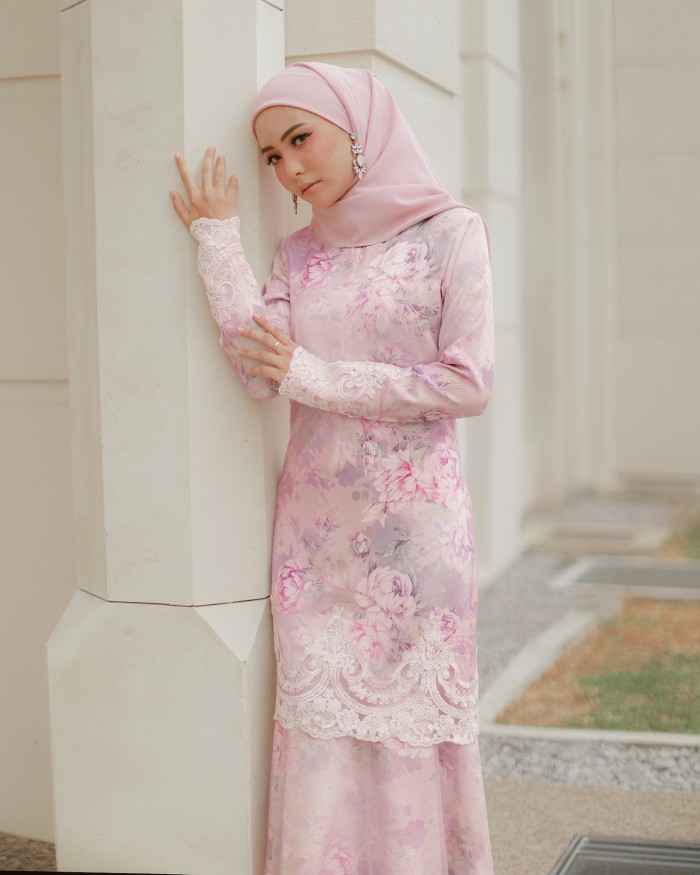 VICTORIA LACE KURUNG - MAUVE PINK