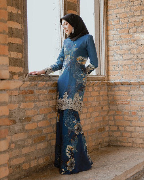 ARINA LACE KURUNG - TURQUOISE BLUE