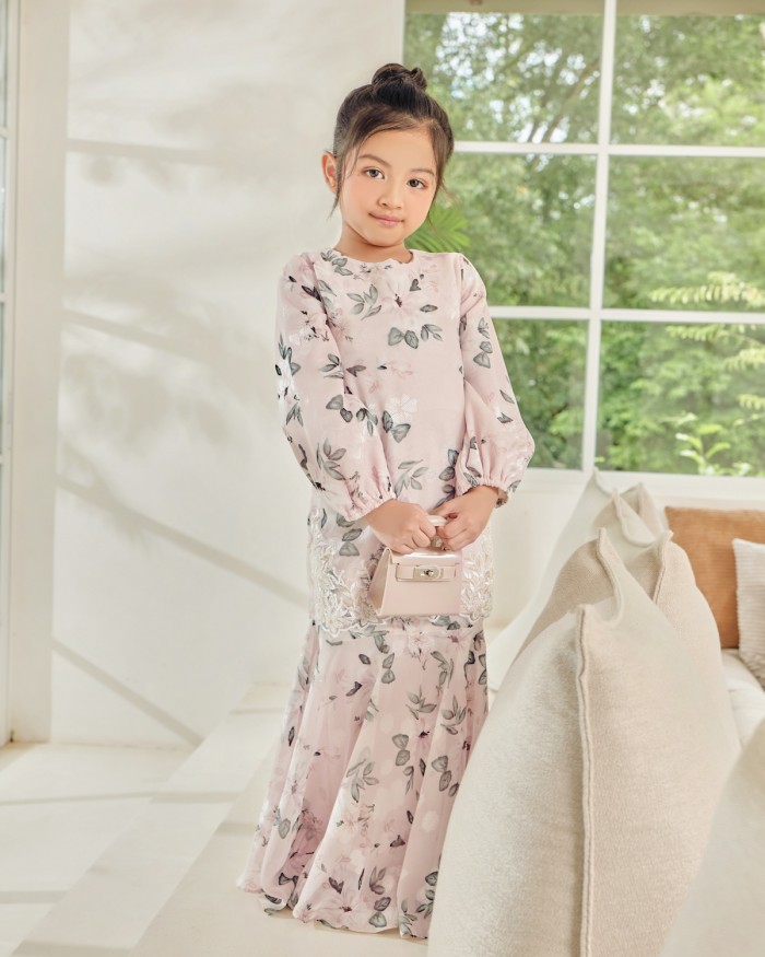 VIERRA KURUNG (KID) - ROMANCE PINK