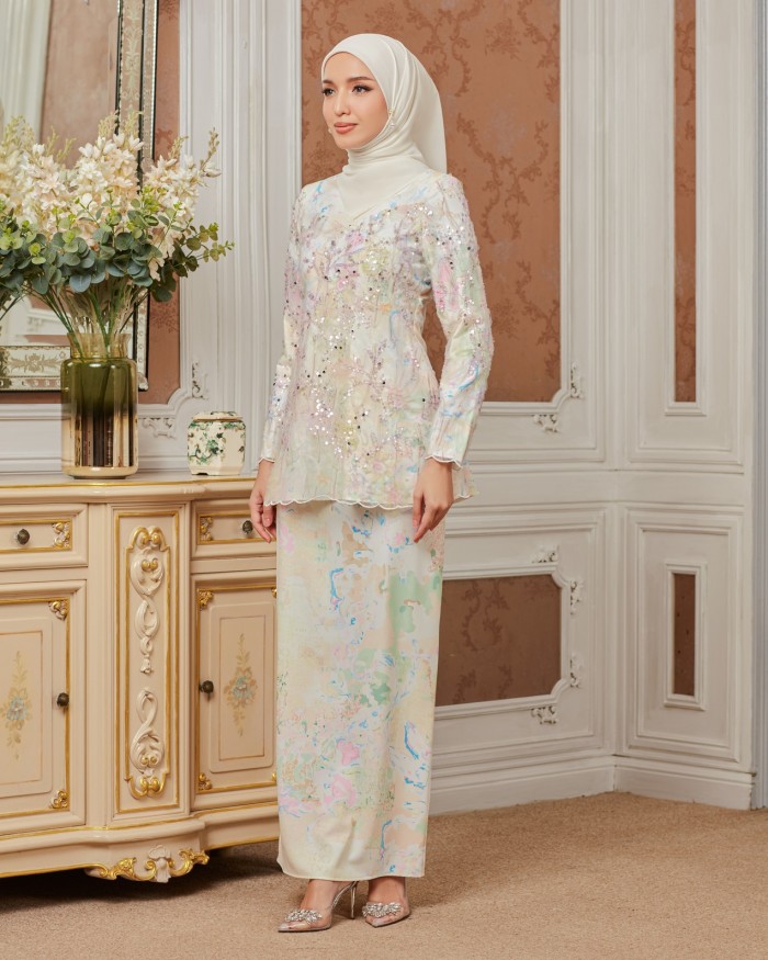 CELESTIA KURUNG - NUDE CREAM