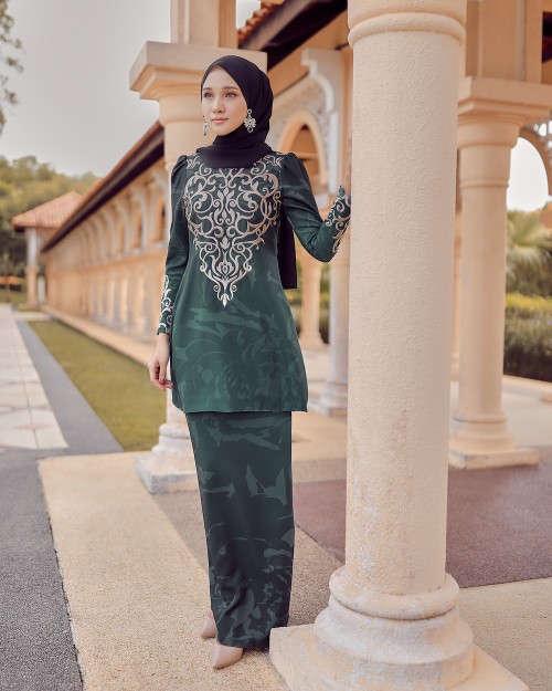 MAHSA KURUNG - EMERALD GREEN