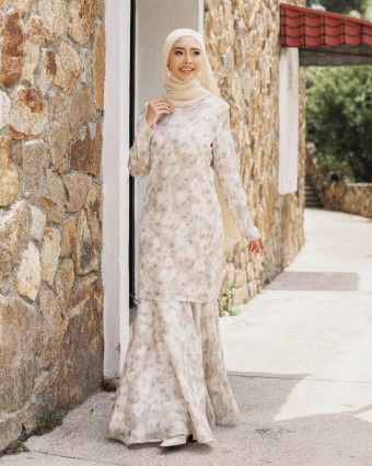PEONY KURUNG - CHAMPANGE NUDE