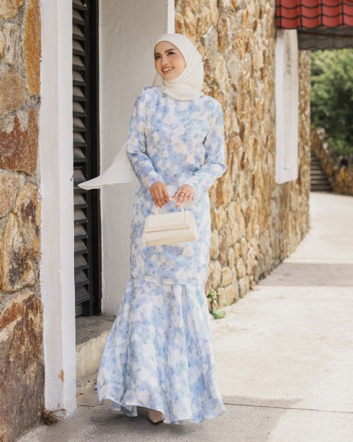 PEONY KURUNG - BABY BLUE