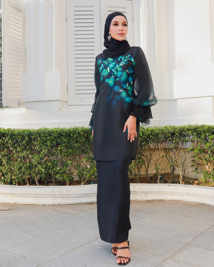 STELLA KURUNG - BLACK