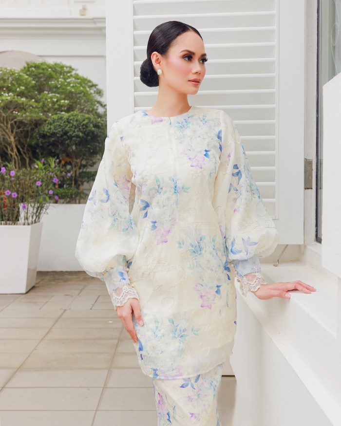 DELISA KURUNG - CREAMY BLUE