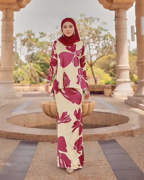 RINNA  KURUNG - ROSY RED