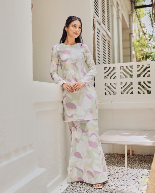 YIYA KURUNG - OLIVE
