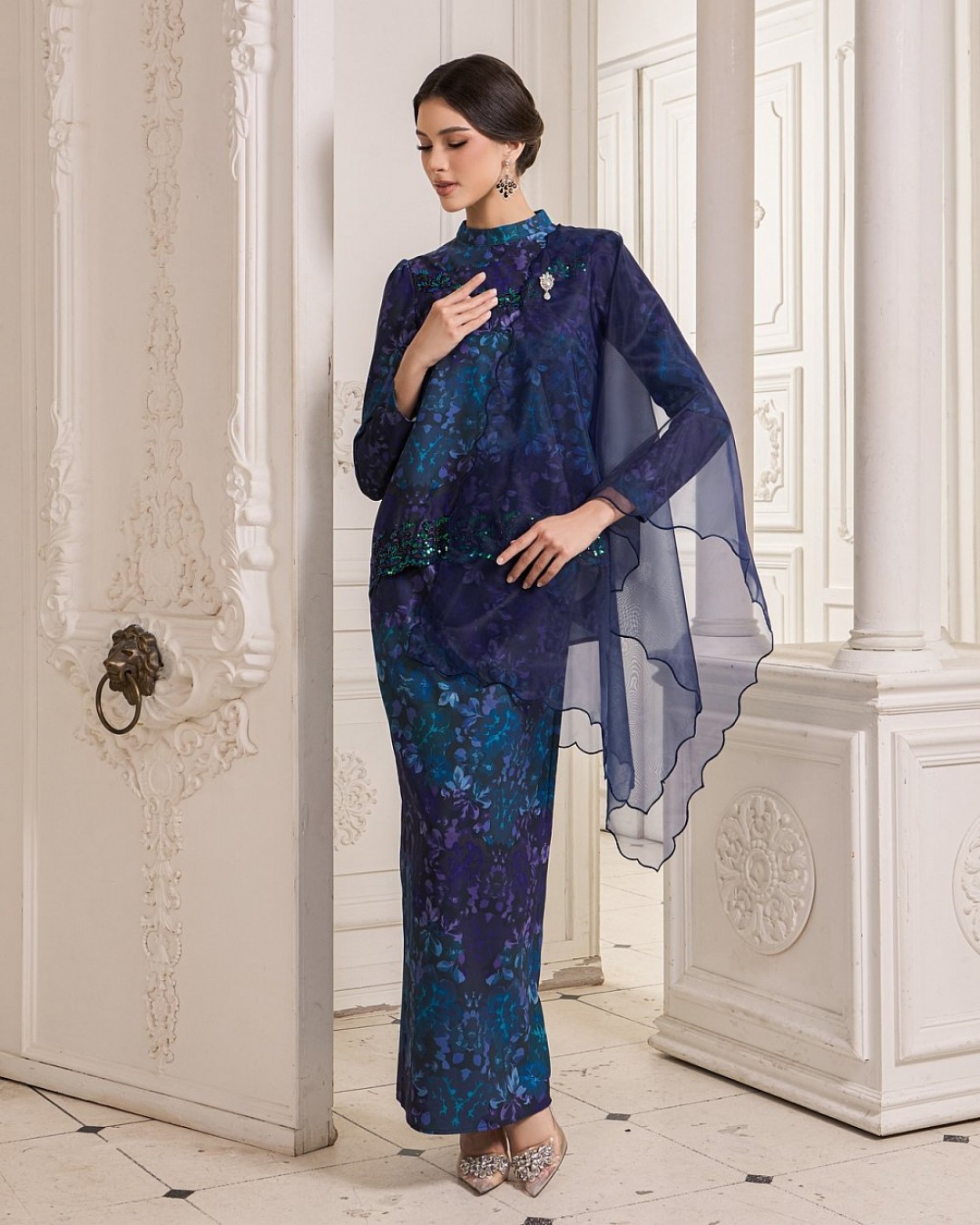 Jemels | Modern Kurung | Baju Kurung | Baju Melayu | THEME COLORS NAVY  JEMEL'S SIGNATURE ORGANZA SHAWL - NAVY BLUE