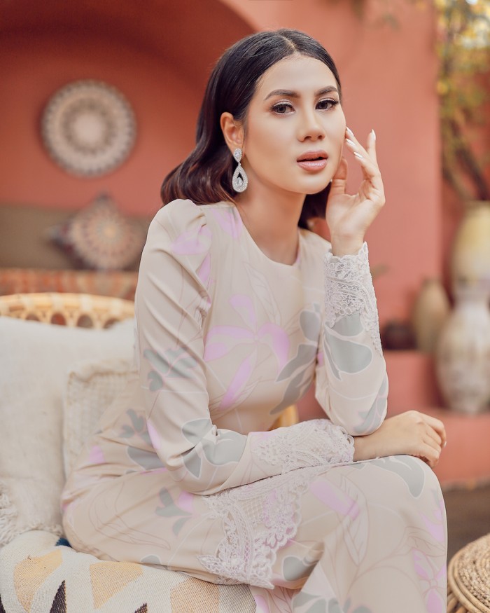 RAYSA LACE KURUNG - NUDE