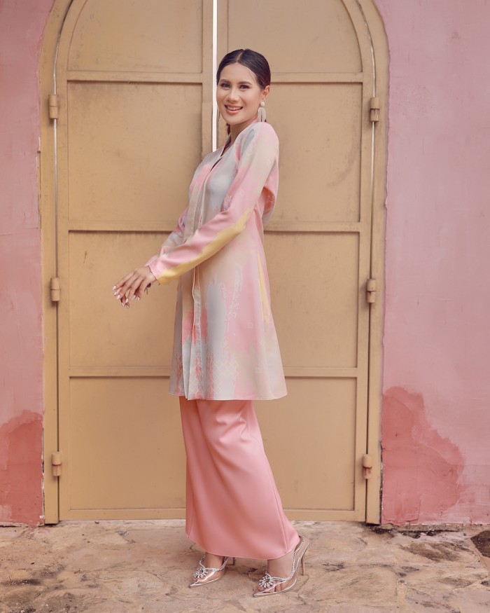 SYARIA KEBAYA - SALMON PINK