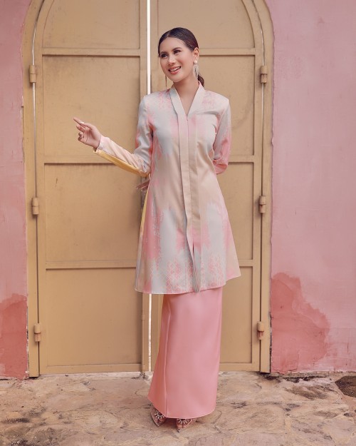 SYARIA KEBAYA - SALMON PINK